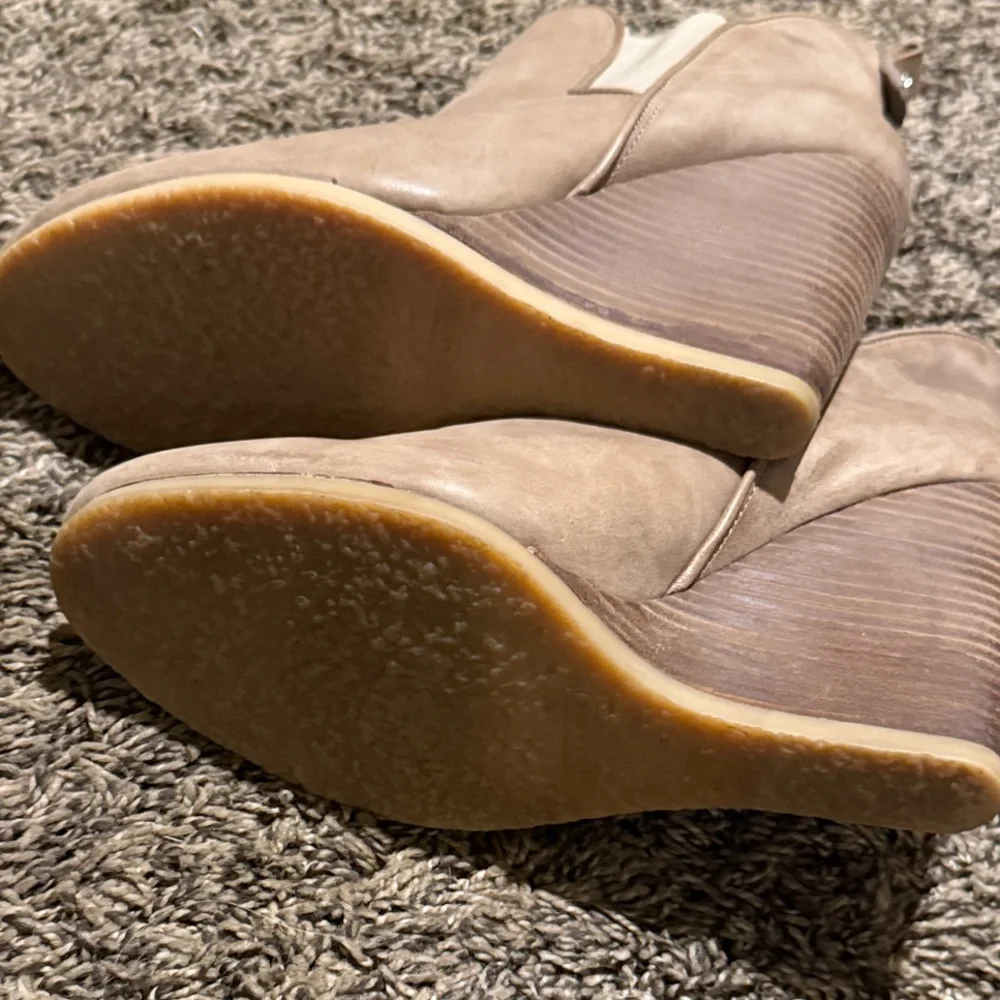 Chic Coach Ankle Booties - Picture 5 of 9